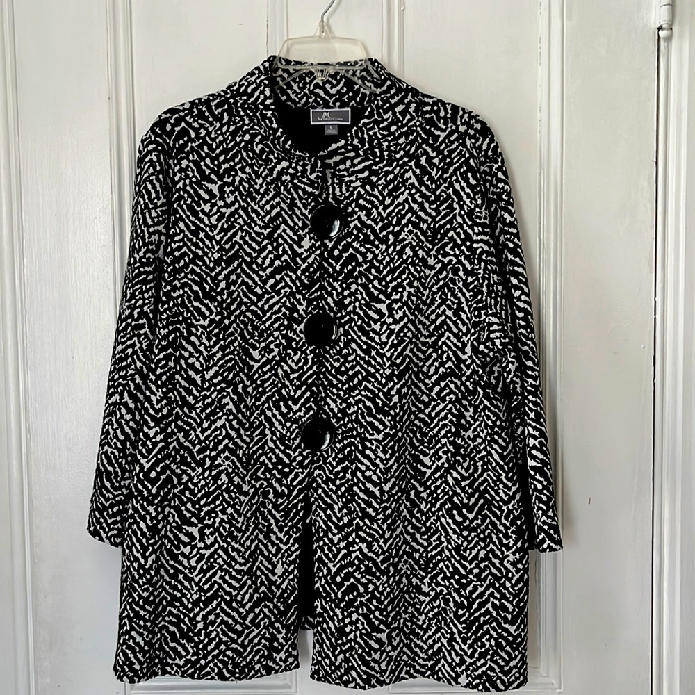 Swing style light weight jacket